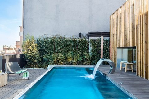 Apartamento de 4 dormitorios en alquiler en Barcelona, Cataluña, Spain № 1549 - foto 5