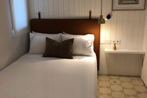 Apartamento de 4 dormitorios en alquiler en Barcelona, Cataluña, Spain № 1549 - foto 11