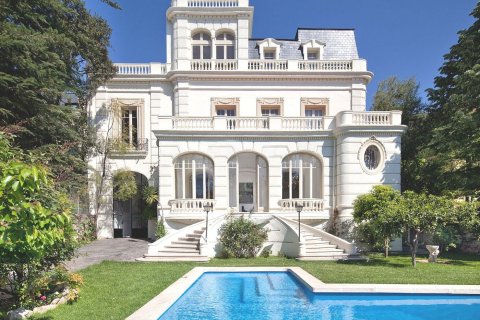 Сasa de 7 dormitorios en venta en Barcelona, Cataluña, Spain № 1544