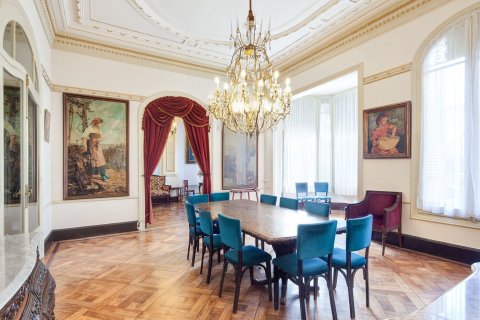Сasa de 7 dormitorios en venta en Barcelona, Cataluña, Spain № 1544 - foto 10