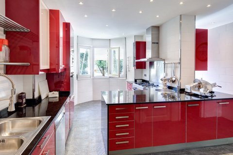 Сasa de 7 dormitorios en venta en Barcelona, Cataluña, Spain № 1544 - foto 9