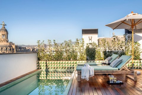 Apartamento de 2 dormitorios en alquiler en Barcelona, Cataluña, Spain № 1548 - foto 2