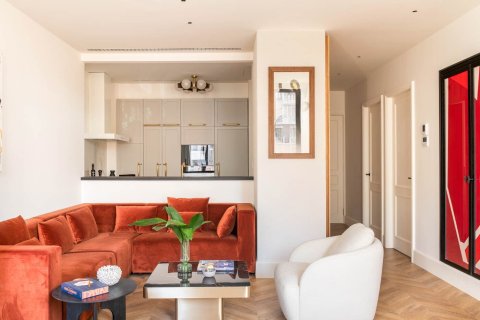 Apartamento de 2 dormitorios en alquiler en Barcelona, Cataluña, Spain № 1548 - foto 4