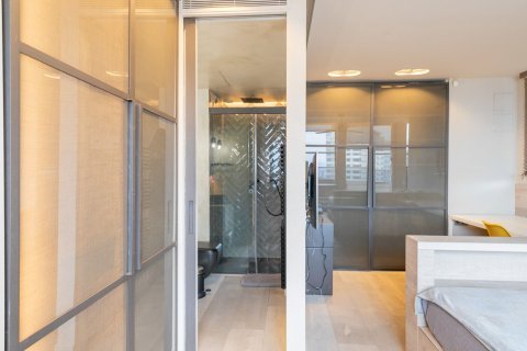 Apartamento de 3 dormitorios en venta en Barcelona, Cataluña, Spain № 1543 - foto 25