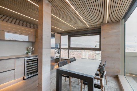 Apartamento de 3 dormitorios en venta en Barcelona, Cataluña, Spain № 1543 - foto 3