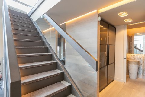 Apartamento de 3 dormitorios en venta en Barcelona, Cataluña, Spain № 1543 - foto 15
