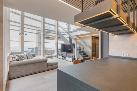 Apartamento de 3 dormitorios en venta en Barcelona, Cataluña, Spain № 1543 - foto 5
