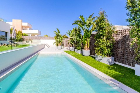 Villa de 4 dormitorios en venta en Sitges, Barcelona, Cataluña, Spain № 4368 - foto 29