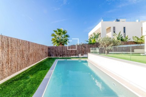 Villa de 4 dormitorios en venta en Sitges, Barcelona, Cataluña, Spain № 4368 - foto 6