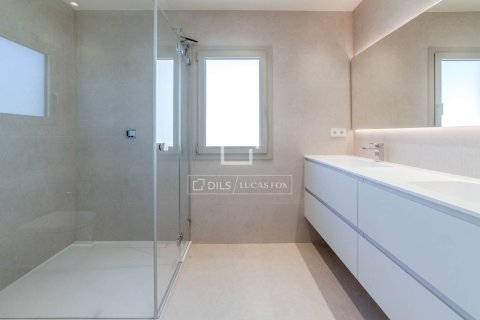 Villa de 4 dormitorios en venta en Sitges, Barcelona, Cataluña, Spain № 4368 - foto 14