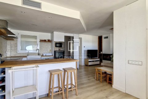 Apartamento de 4 dormitorios en venta en Vilanova i la Geltrú, Barcelona, Cataluña, Spain № 4488 - foto 13