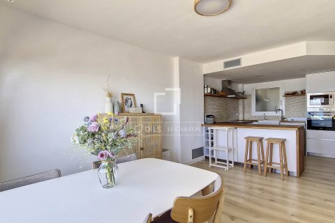 Apartamento de 4 dormitorios en venta en Vilanova i la Geltrú, Barcelona, Cataluña, Spain № 4488 - foto 15