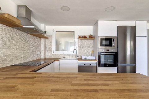 Apartamento de 4 dormitorios en venta en Vilanova i la Geltrú, Barcelona, Cataluña, Spain № 4488 - foto 20