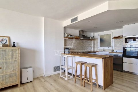 Apartamento de 4 dormitorios en venta en Vilanova i la Geltrú, Barcelona, Cataluña, Spain № 4488 - foto 12