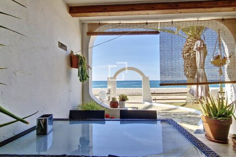 Apartamento de 4 dormitorios en venta en Vilanova i la Geltrú, Barcelona, Cataluña, Spain № 4488 - foto 10