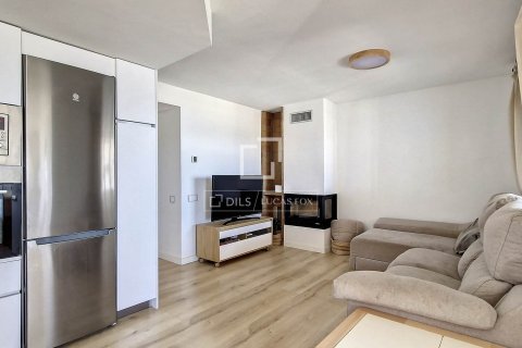 Apartamento de 4 dormitorios en venta en Vilanova i la Geltrú, Barcelona, Cataluña, Spain № 4488 - foto 17