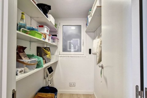 Apartamento de 4 dormitorios en venta en Vilanova i la Geltrú, Barcelona, Cataluña, Spain № 4488 - foto 24