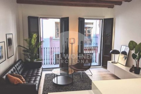 Apartamento de 2 dormitorios en venta en Ciudad Vieja, Barcelona, Cataluña, Spain № 2793 - foto 6