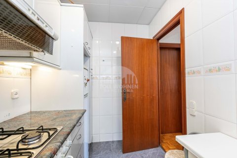 Apartamento de 3 dormitorios en venta en Gràcia, Barcelona, Cataluña, Spain № 2787 - foto 21