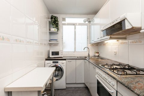 Apartamento de 3 dormitorios en venta en Gràcia, Barcelona, Cataluña, Spain № 2787 - foto 20