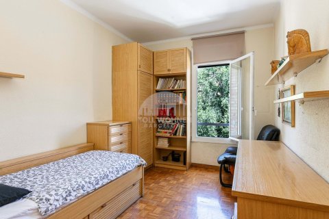 Apartamento de 3 dormitorios en venta en Gràcia, Barcelona, Cataluña, Spain № 2787 - foto 11