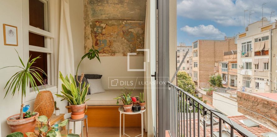 Apartamento de 2 dormitorios en venta en Barcelona, Cataluña, Spain № 8782