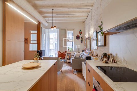Apartamento de 2 dormitorios en venta en Barcelona, Cataluña, Spain № 8782 - foto 12
