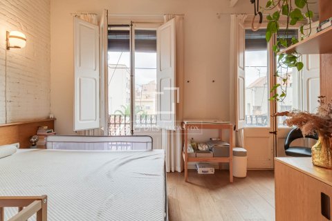 Apartamento de 2 dormitorios en venta en Barcelona, Cataluña, Spain № 8782 - foto 25