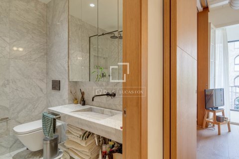 Apartamento de 2 dormitorios en venta en Barcelona, Cataluña, Spain № 8782 - foto 19