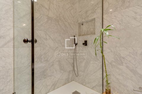 Apartamento de 2 dormitorios en venta en Barcelona, Cataluña, Spain № 8782 - foto 22