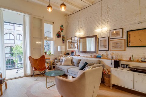 Apartamento de 2 dormitorios en venta en Barcelona, Cataluña, Spain № 8782 - foto 9