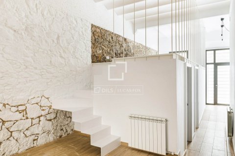 Apartamento de 2 dormitorios en venta en Barcelona, Cataluña, Spain № 8783 - foto 11