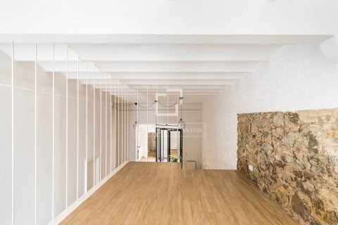 Apartamento de 2 dormitorios en venta en Barcelona, Cataluña, Spain № 8783 - foto 15