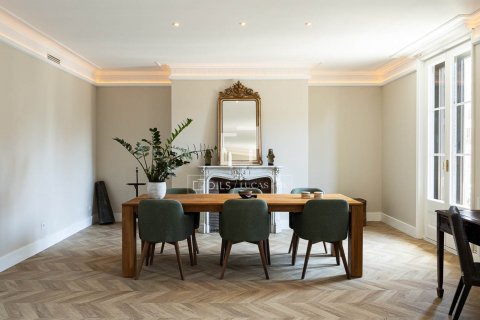 Купить квартиру в Барселона, Испания с 4 спальни, 250м², № 8787 - фото 3