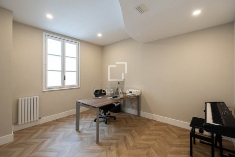 Купить квартиру в Барселона, Испания с 4 спальни, 250м², № 8787 - фото 14