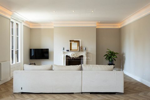 Купить квартиру в Барселона, Испания с 4 спальни, 250м², № 8787 - фото 4