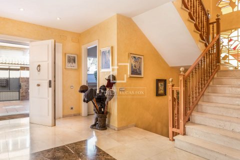 Villa de 6 dormitorios en venta en Sant Just Desvern, Barcelona, Cataluña, Spain № 8573 - foto 3