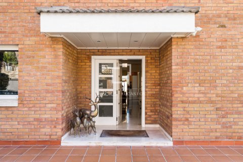Villa de 6 dormitorios en venta en Sant Just Desvern, Barcelona, Cataluña, Spain № 8573 - foto 2
