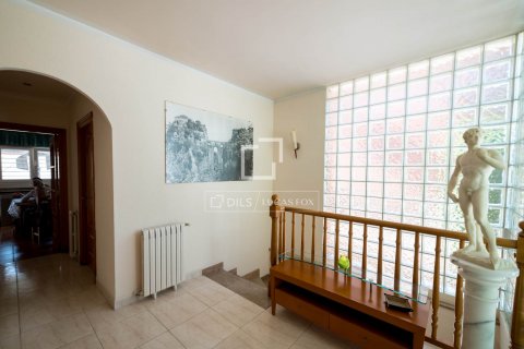 Купить виллу в Виладеканс, Испания с 4 спальни, 348м², № 8576 - фото 27