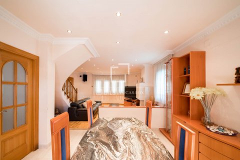 Купить виллу в Виладеканс, Испания с 4 спальни, 348м², № 8576 - фото 29