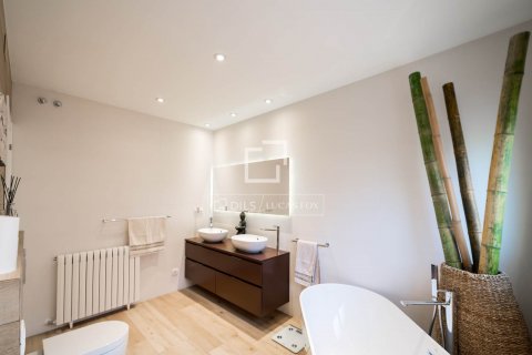 Купить виллу в Виладеканс, Испания с 4 спальни, 348м², № 8576 - фото 14
