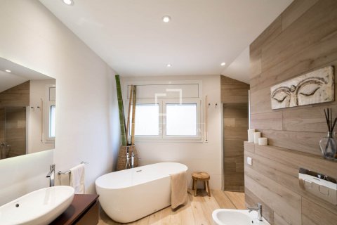 Купить виллу в Виладеканс, Испания с 4 спальни, 348м², № 8576 - фото 13