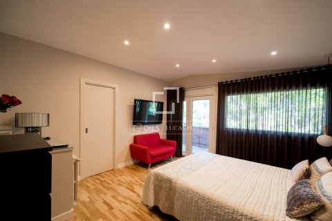 Купить виллу в Виладеканс, Испания с 4 спальни, 348м², № 8576 - фото 11