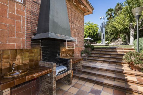Villa de 4 dormitorios en venta en Bellaterra, Barcelona, Cataluña, Spain № 8574 - foto 22