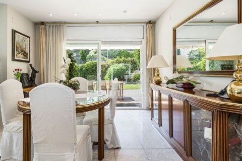 Villa de 4 dormitorios en venta en Bellaterra, Barcelona, Cataluña, Spain № 8574 - foto 9