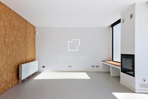 Villa de 5 dormitorios en venta en Vilanova i la Geltrú, Barcelona, Cataluña, Spain № 8577 - foto 14