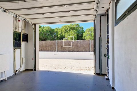Villa de 5 dormitorios en venta en Vilanova i la Geltrú, Barcelona, Cataluña, Spain № 8577 - foto 30