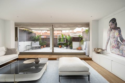Ático de 5 dormitorios en venta en Barcelona, Cataluña, Spain № 8575