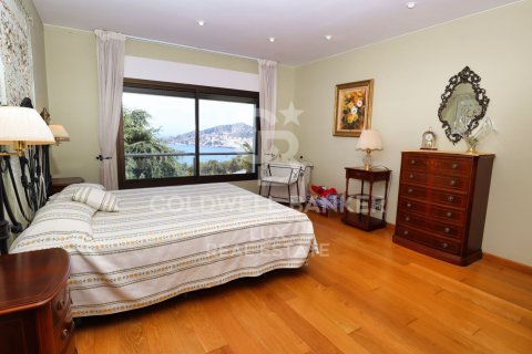Villa de 5 dormitorios en venta en El Port De La Selva, Gerona, Cataluña, Spain № 6024 - foto 15