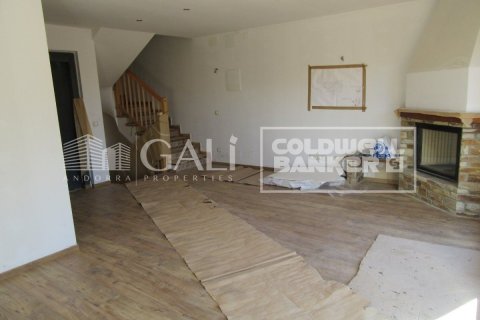 Villa de 4 dormitorios en venta en Principado De Andorra (Ninguna Poblacion Tiene C.P.), Lérida, Cataluña, Spain № 6019 - foto 4